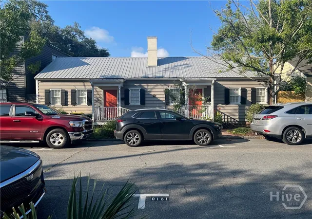 Photo 1 of Single family home for sale at 555 E Harris St, Savannah, GA 31401 | MLS# SA357801 | Listing updated on 2026-07-27