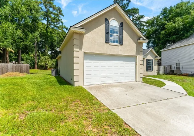 3rd image of 213 Fish Hawk Ln, Savannah, GA 31410 | MLS# SA359798