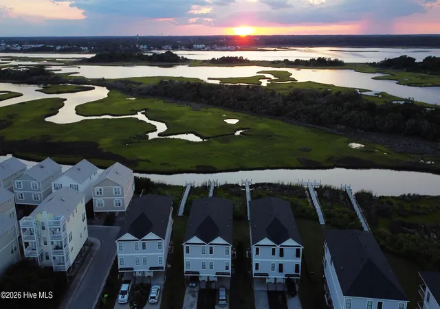 Homes for sale in Surf City, NC | 813b N New River Dr #B, Surf City, NC 28445 | MLS# 100562400