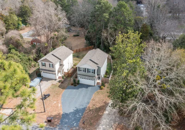 Photo 3 of Single family home for sale at 645 S Gaines St, Southern Pines, NC 28387 | MLS# 100586732 | Listing updated on 2026-08-18