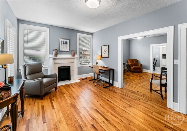 Photo 4 of Single family home for sale at 510 E - 512 39th St, Savannah, GA 31401 | MLS# SA354582 | Listing updated on 2026-07-27