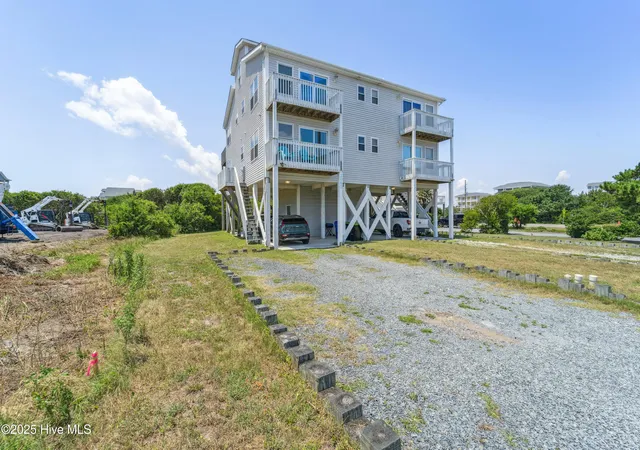 Photo 4 of Townhouse for sale at 2080-2082 New River Inlet Rd, N Topsail Beach, NC 28460 | MLS# 100556675 | Listing updated on 2026-09-23