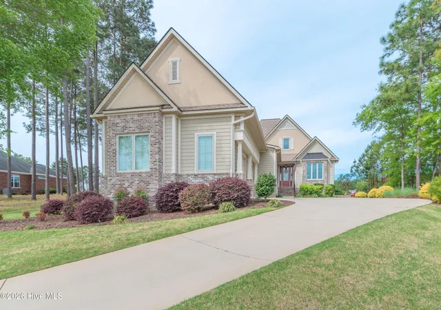 Homes for sale in Aiken, SC | 207 Quiet Oak Ct, Aiken, SC 29803 | MLS# 98256167