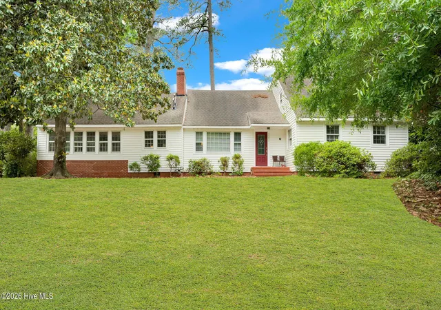 Photo 1 of Single family home for sale at 1902 Sherwood Dr, Greenville, NC 27858 | MLS# 100569943 | Listing updated on 2026-08-18