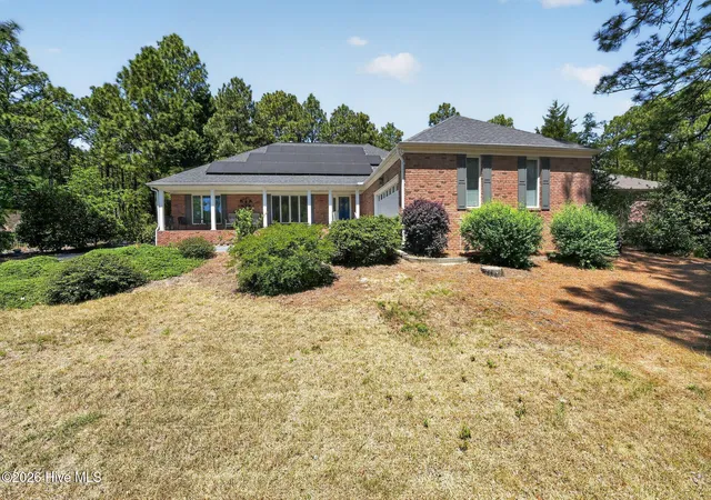 Homes for sale in Seven Lakes, NC | 102 Owens Cir, Seven Lakes, NC 27376 | MLS# 100569026