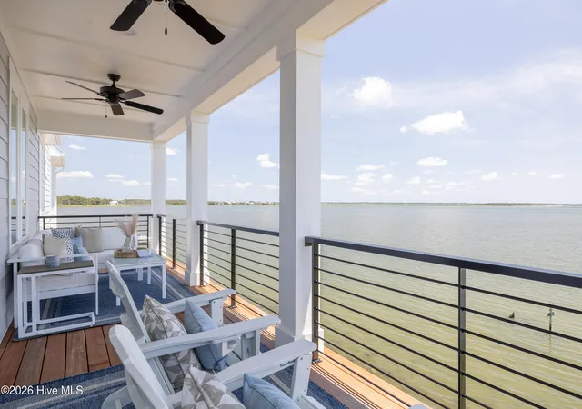 2nd image of 514 N 11th St #B, Morehead City, NC 28557 | MLS# 100586139