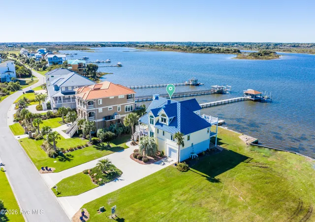 Photo 3 of Single family home for sale at 31 Osprey Dr, N Topsail Beach, NC 28460 | MLS# 100586425 | Listing updated on 2026-09-17
