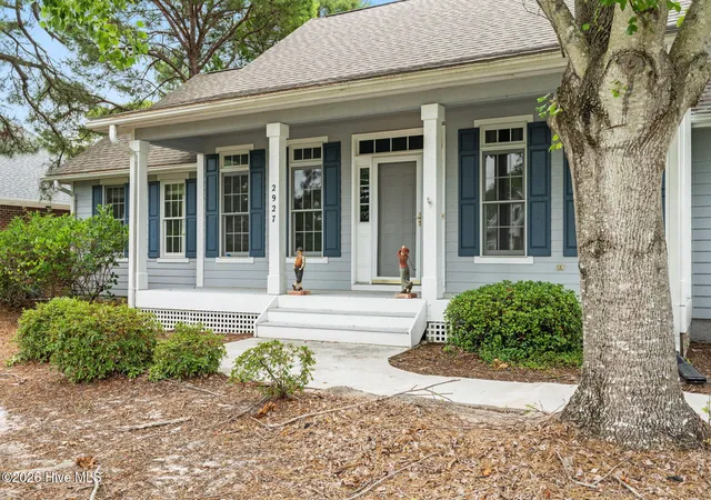 Photo 3 of Single family home for sale at 2927 Trailwood Dr Se, Southport, NC 28461 | MLS# 100582955 | Listing updated on 2026-09-25