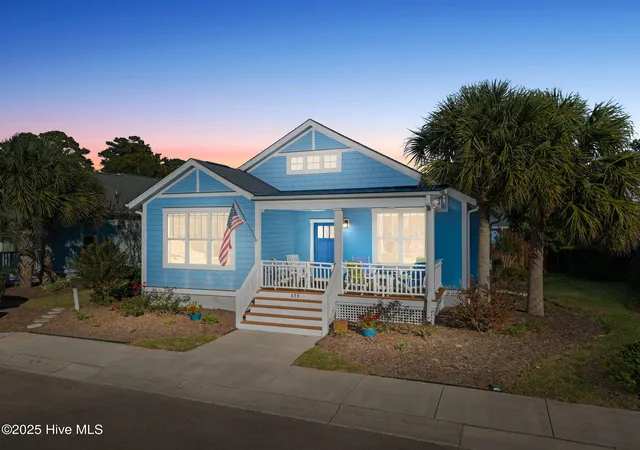 Photo 3 of Single family home for sale at 828 Cades Trl, Southport, NC 28461 | MLS# 100569449 | Listing updated on 2026-08-31