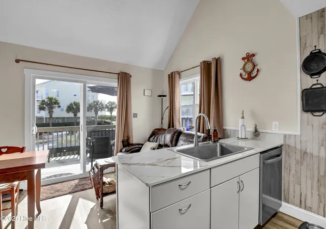 5th image of 9003-9005 E 9Th St, Surf City, NC 28445 | MLS# 100573171