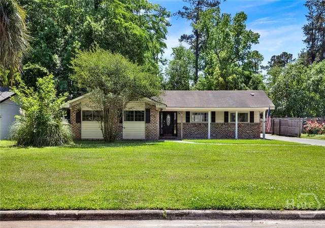 Homes for sale in Garden City, GA | 69 Lynn Dr, Garden City, GA 31408 | MLS# SA353889