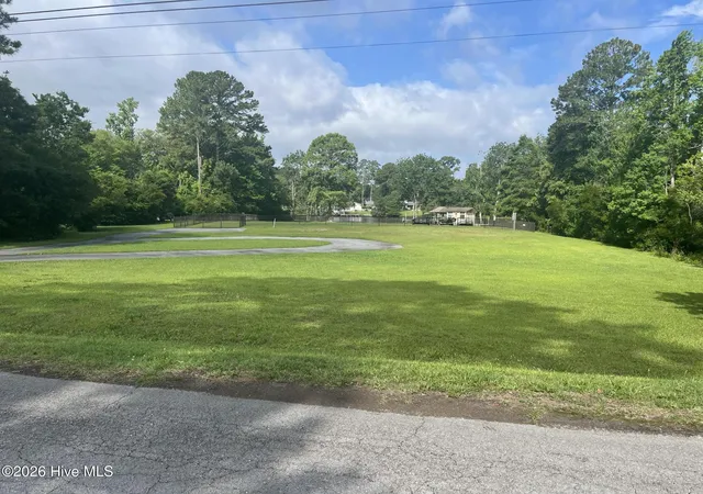Photo 2 of Land for sale at 609 Creekwood Dr, Trent Woods, NC 28562 | MLS# 100583092 | Listing updated on 2026-08-18