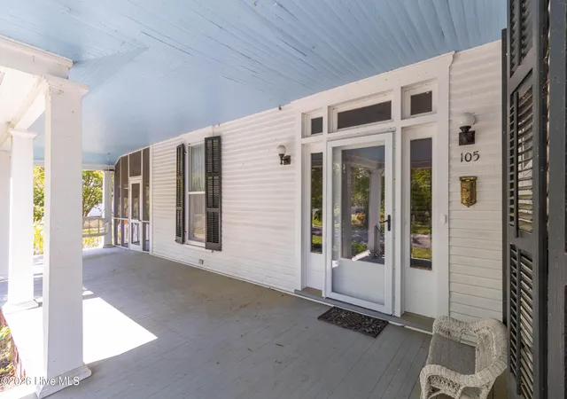 Photo 3 of Single family home for sale at 105 N Granville St, Edenton, NC 27932 | MLS# 100573395 | Listing updated on 2026-10-07