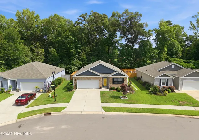 Photo 3 of Single family home for sale at 348 Windy Woods Way, Wilmington, NC 28401 | MLS# 100585945 | Listing updated on 2026-09-10