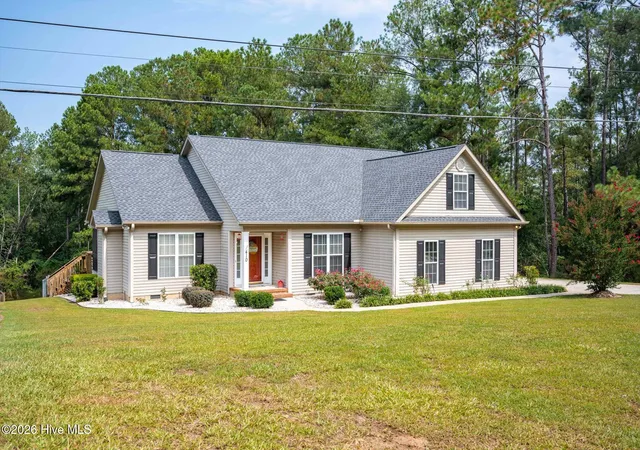 Photo 2 of Single family home for sale at 410 Redds Branch Rd, Aiken, SC 29801 | MLS# 100592311 | Listing updated on 2026-08-31