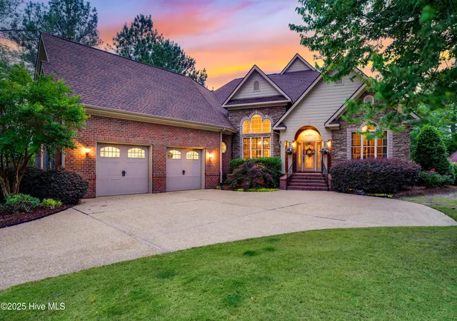 Photo 1 of Single family home for sale at 115 Legacy Lakes Dr, Wallace, NC 28466 | MLS# 100595016 | Listing updated on 2026-08-29