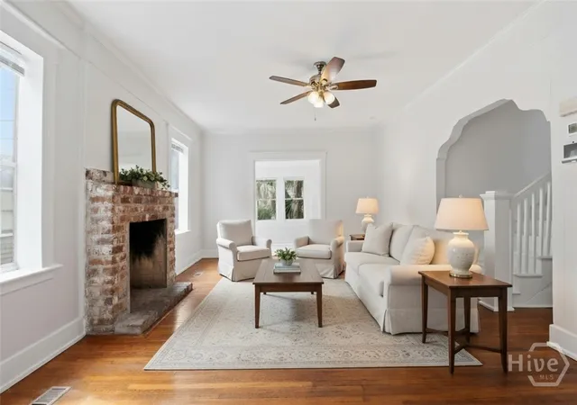 Photo 3 of Single family home for sale at 647 E 37th Street, Savannah, GA 31401 | MLS# SA346482 | Listing updated on 2026-09-02