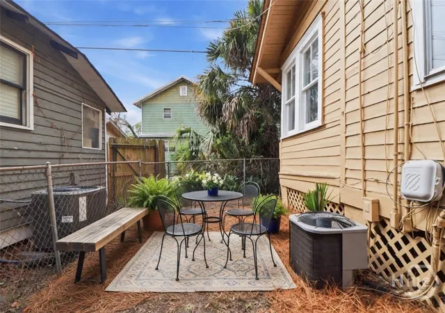 Photo 4 of Single family home for sale at 647 E 37th Street, Savannah, GA 31401 | MLS# SA346482 | Listing updated on 2026-09-02