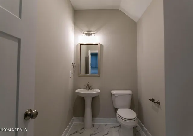 Photo 4 of Single family home for sale at 519 N Sycamore St, Aberdeen, NC 28315 | MLS# 100595324 | Listing updated on 2026-08-18