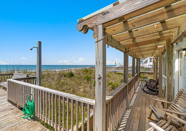 3rd image of 901 Ocean Dr, Emerald Isle, NC 28594 | MLS# 100580502