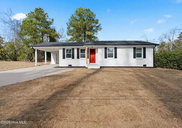 Homes for sale in Rockingham, NC | 1707 Pine St, Rockingham, NC 28379 | MLS# 100578438