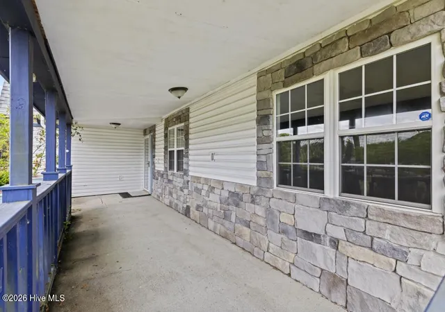 Homes for sale in Hubert, NC | 618 Sand Ridge Rd, Hubert, NC 28539 | MLS# 100585655