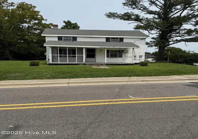 Photo 1 of Single family home for sale at 300 Dr Martin Luther King Jr Ave, Edenton, NC 27932 | MLS# 100590053 | Listing updated on 2026-08-18