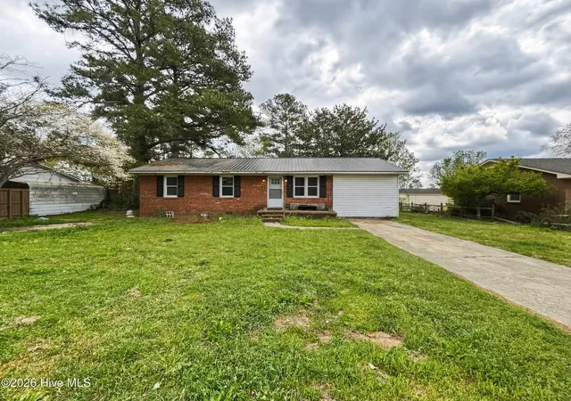 Photo 1 of Single family home for sale at 42 N 6th Street, Clarkton, NC 28433 | MLS# 100564233 | Listing updated on 2026-04-29