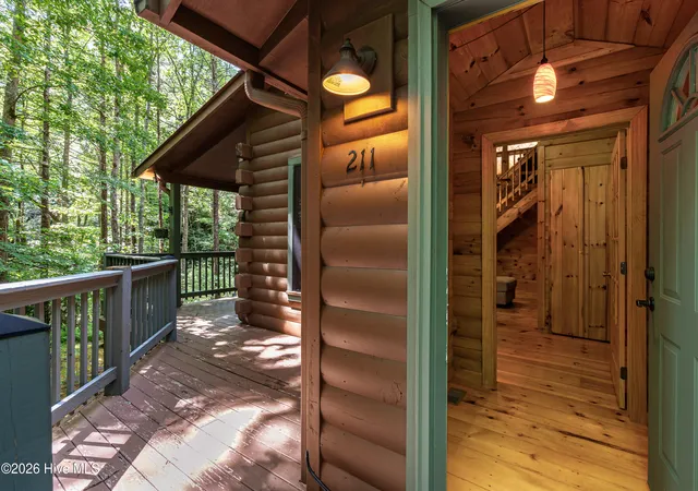 Photo 2 of Single family home for sale at 211 Red Oak Forest Ln, Murphy, NC 28906 | MLS# 100582219 | Listing updated on 2026-08-18