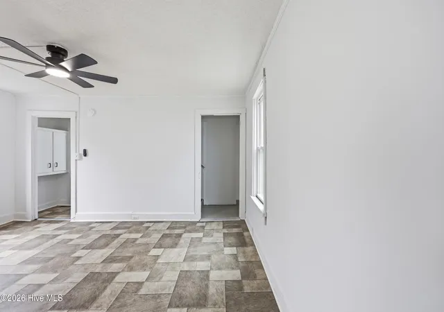 Photo 4 of Single family home for sale at 200 Queen St, Elizabeth City, NC 27909 | MLS# 100556016 | Listing updated on 2026-09-18