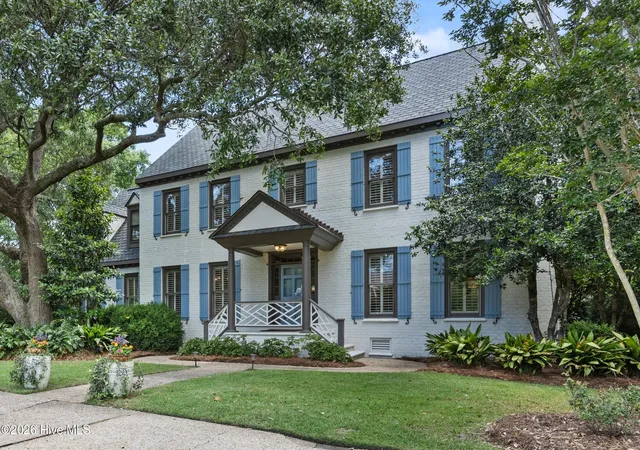 Photo 1 of Mansion for sale at 1180 Arboretum Dr, Wilmington, NC 28405 | MLS# 100578900 | Listing updated on 2026-08-18