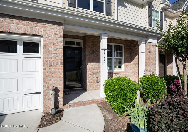 Photo 3 of Townhouse for sale at 4342 Peeble Dr, Wilmington, NC 28412 | MLS# 100572161 | Listing updated on 2026-09-23