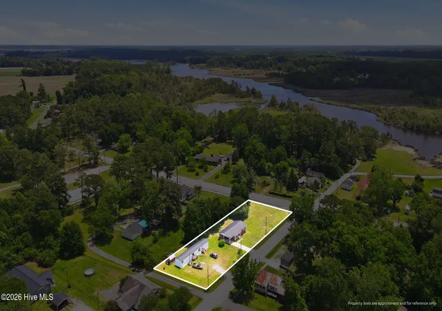 5th image of 101 N Water St, Bayboro, NC 28515 | MLS# 100584464