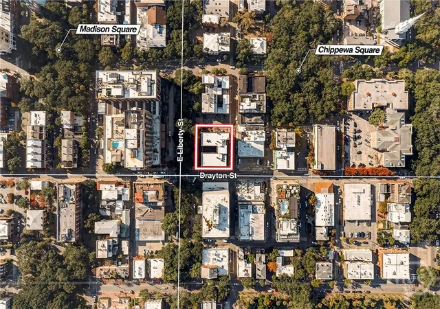 Homes for sale in Savannah, GA | 24 E Liberty Street, Savannah, GA 31401 | Houzeo