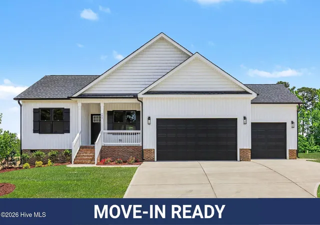 Homes for sale in Selma, NC | 144 Tee Dr, Selma, NC 27576 | MLS# 100565419
