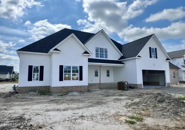 Photo 2 of Single family home for sale at 3024 Camille Dr, Winterville, NC 28590 | MLS# 100582673 | Listing updated on 2026-08-18