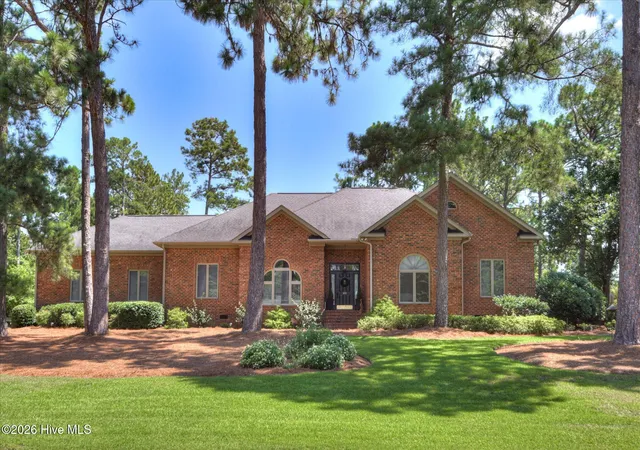 Photo 1 of Single family home for sale at 100 Nutmeg Ct, Aiken, SC 29803 | MLS# 100588441 | Listing updated on 2026-08-25