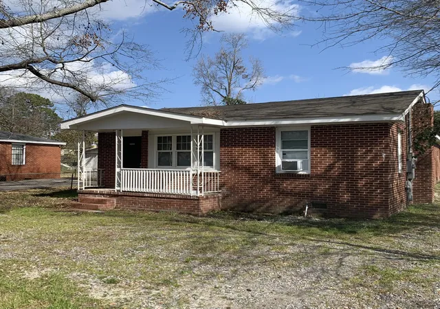 3rd image of 1533 Wooten Rd, Augusta, GA 30904 | MLS# 98205492