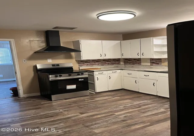Photo 4 of Single family home for sale at 1219 W Thomas St, Rocky Mount, NC 27804 | MLS# 100596575 | Listing updated on 2026-09-10