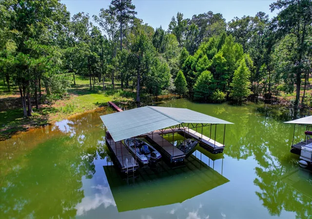 Homes for sale in Lincolnton, GA | 1129 Lakeside Dr, Lincolnton, GA 30817 | MLS# 98253687