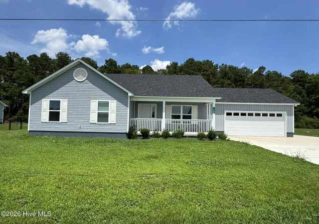 Single family home for sale at 122 Buckskin Dr, Pollocksville, NC 28573 | MLS# 100591320