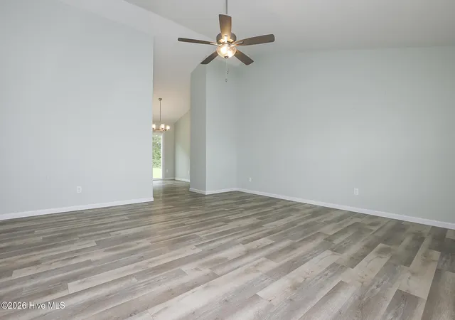 Photo 4 of Single family home for sale at 122 Buckskin Dr, Pollocksville, NC 28573 | MLS# 100591320 | Listing updated on 2026-10-07