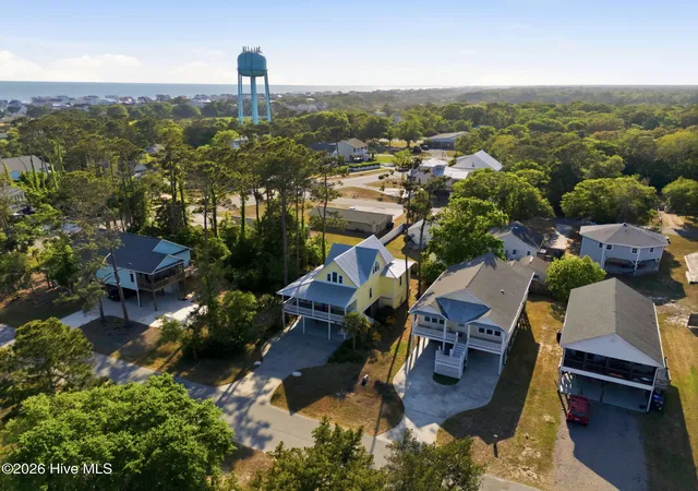 Photo 3 of Single family home for sale at 101 NE 33rd Street, Oak Island, NC 28465 | MLS# 100569649 | Listing updated on 2026-10-06