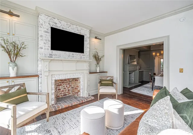 Homes for sale in Savannah, GA | 110 W Taylor St, Savannah, GA 31401 | MLS# SA344233