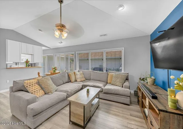 Photo 3 of Townhouse for sale at 908 Summerlin Fls Ct, Wilmington, NC 28412 | MLS# 100588016 | Listing updated on 2026-09-18