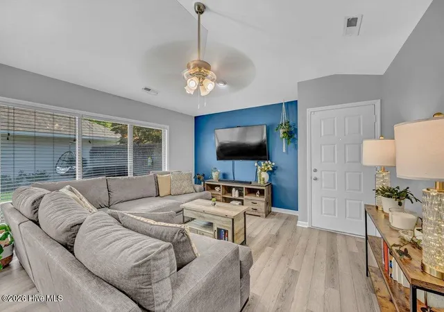 Photo 4 of Townhouse for sale at 908 Summerlin Fls Ct, Wilmington, NC 28412 | MLS# 100588016 | Listing updated on 2026-09-18
