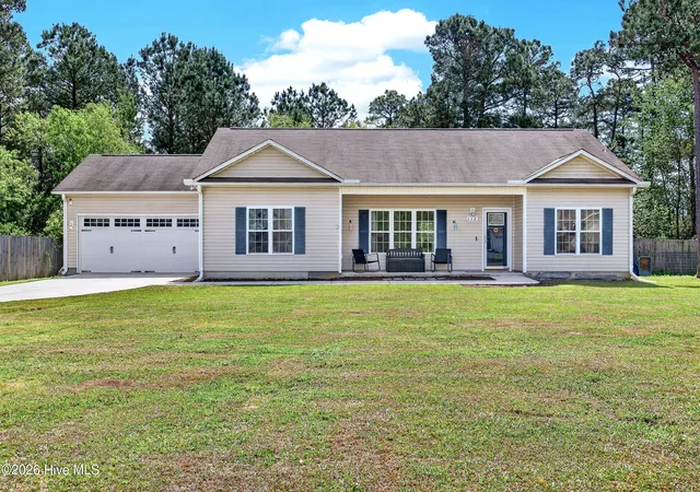 Photo 1 of Single family home for sale at 112 Lilac Ln, Richlands, NC 28574 | MLS# 100567675 | Listing updated on 2026-08-18