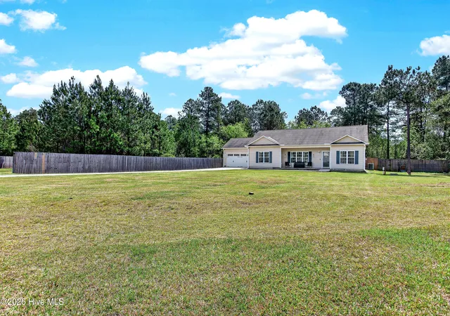 Photo 2 of Single family home for sale at 112 Lilac Ln, Richlands, NC 28574 | MLS# 100567675 | Listing updated on 2026-08-18