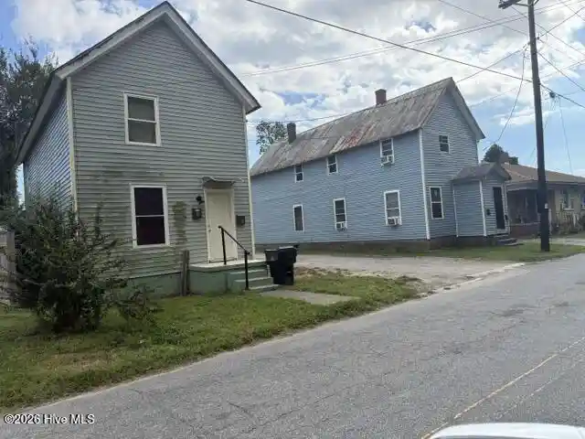 Photo 1 of Single family home for sale at 505 Roanoke Ave, Elizabeth City, NC 27909 | MLS# 100607458 | Listing updated on 2026-10-01