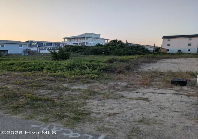 4th image of 1110 N Topsail Dr N, Surf City, NC 28445 | MLS# 100587977